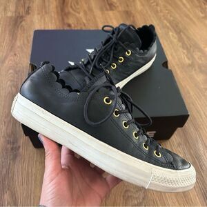 CONVERSE Chuck Taylor all star black leather lace up shoes sneakers women’s 8